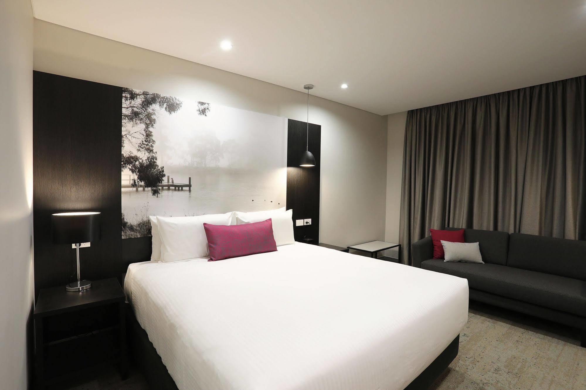 Mercure Тамворт Екстер'єр фото