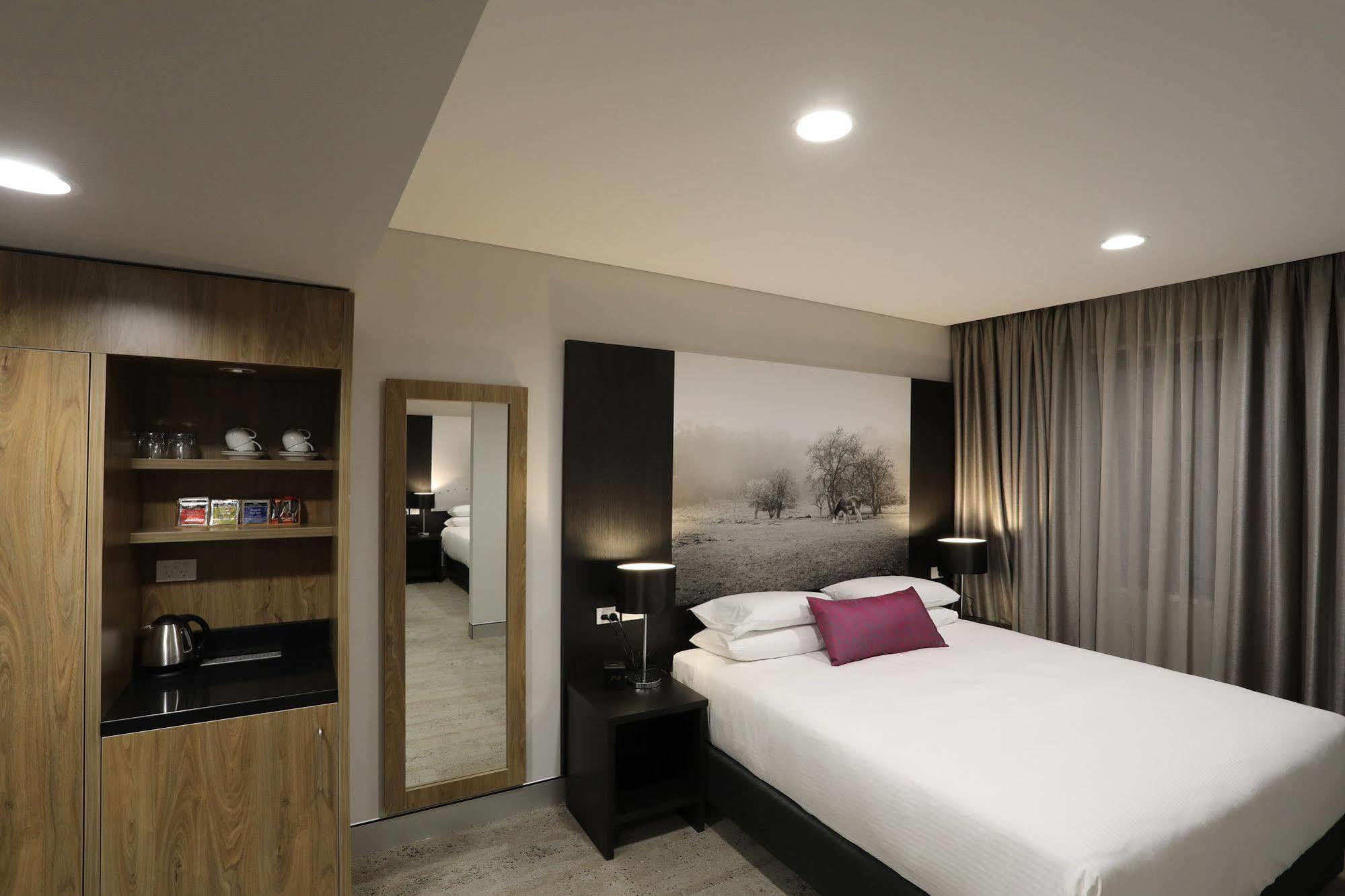 Mercure Тамворт Екстер'єр фото